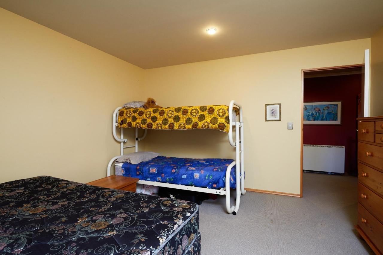 Akaroa Holiday Home Spacious And Quite With Stunning Harbour Views And Close To Town Dış mekan fotoğraf